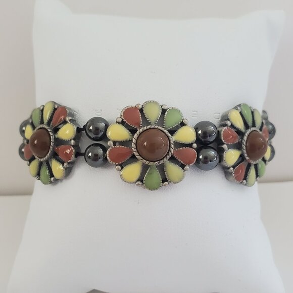 Unmarked Jewelry - Vintage Enamel Daisies Stretch Bracelet Browns Greens Yellow Gun Metal Colours